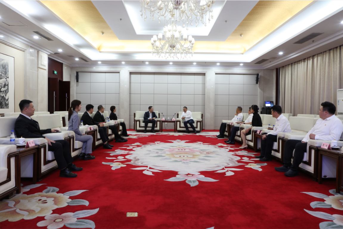 鞍勤、溫泉、公服集團與招商銀行簽訂戰略合作協(xié)議！銀企合作譜新篇