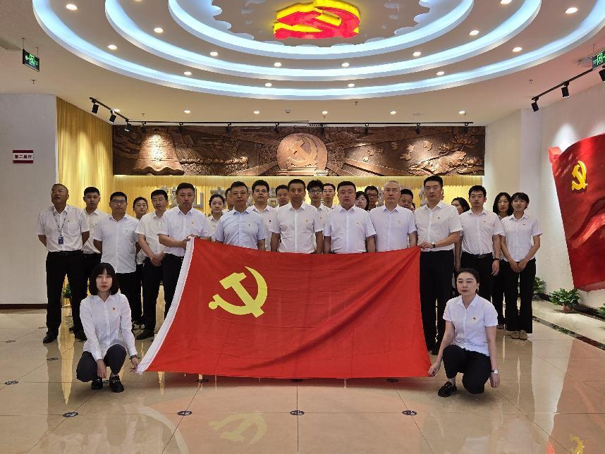 鞍勤集團紀委組織黨員干部參觀(guān)警示教育館